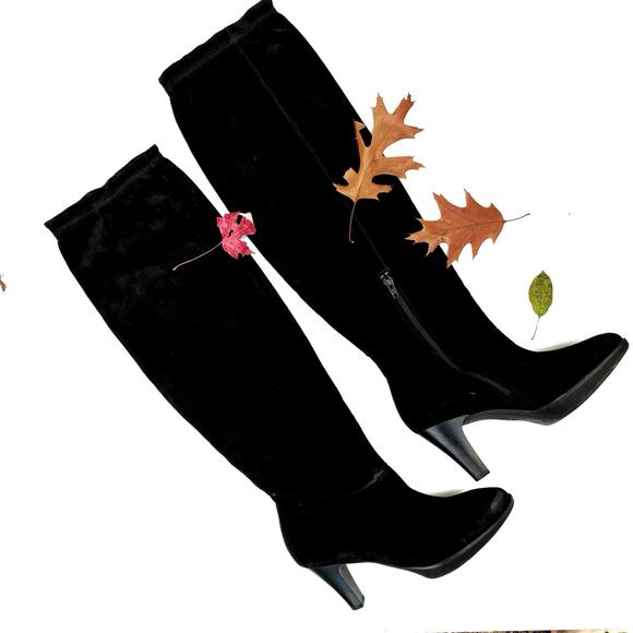 Paul Green Black Suede Over-the-Knee Boots | Equestrian Chic Meets Euro Street - Picture 3 of 16